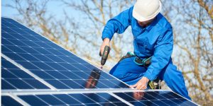 Installation Maintenance Panneaux Solaires Photovoltaïques à Montcheutin